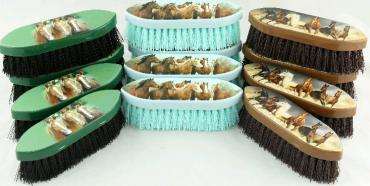 Dandy Brush Herd Of Horses - Wanneroo Stockfeeders