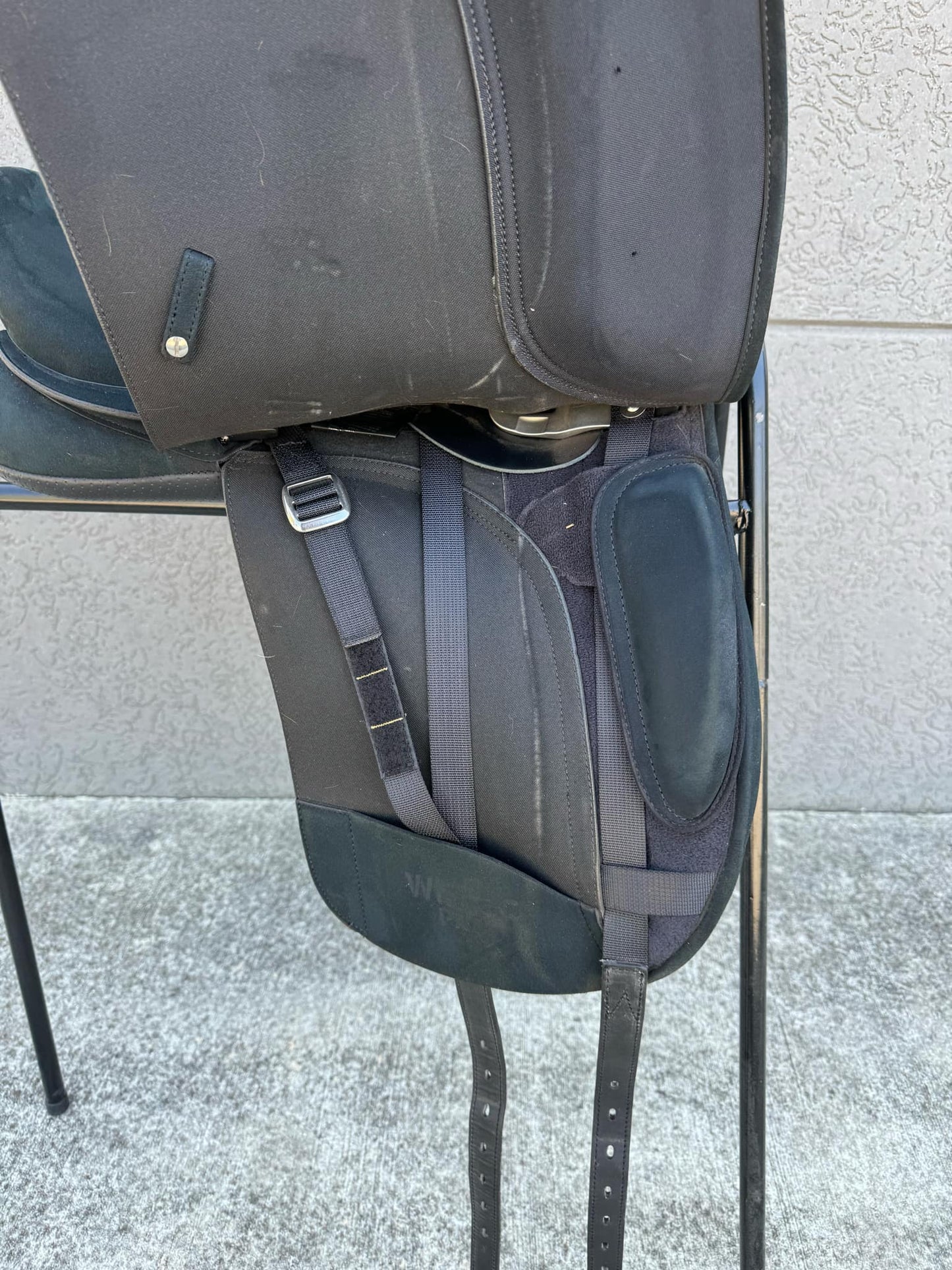 Wintec Pro Dressage Saddle WIDE