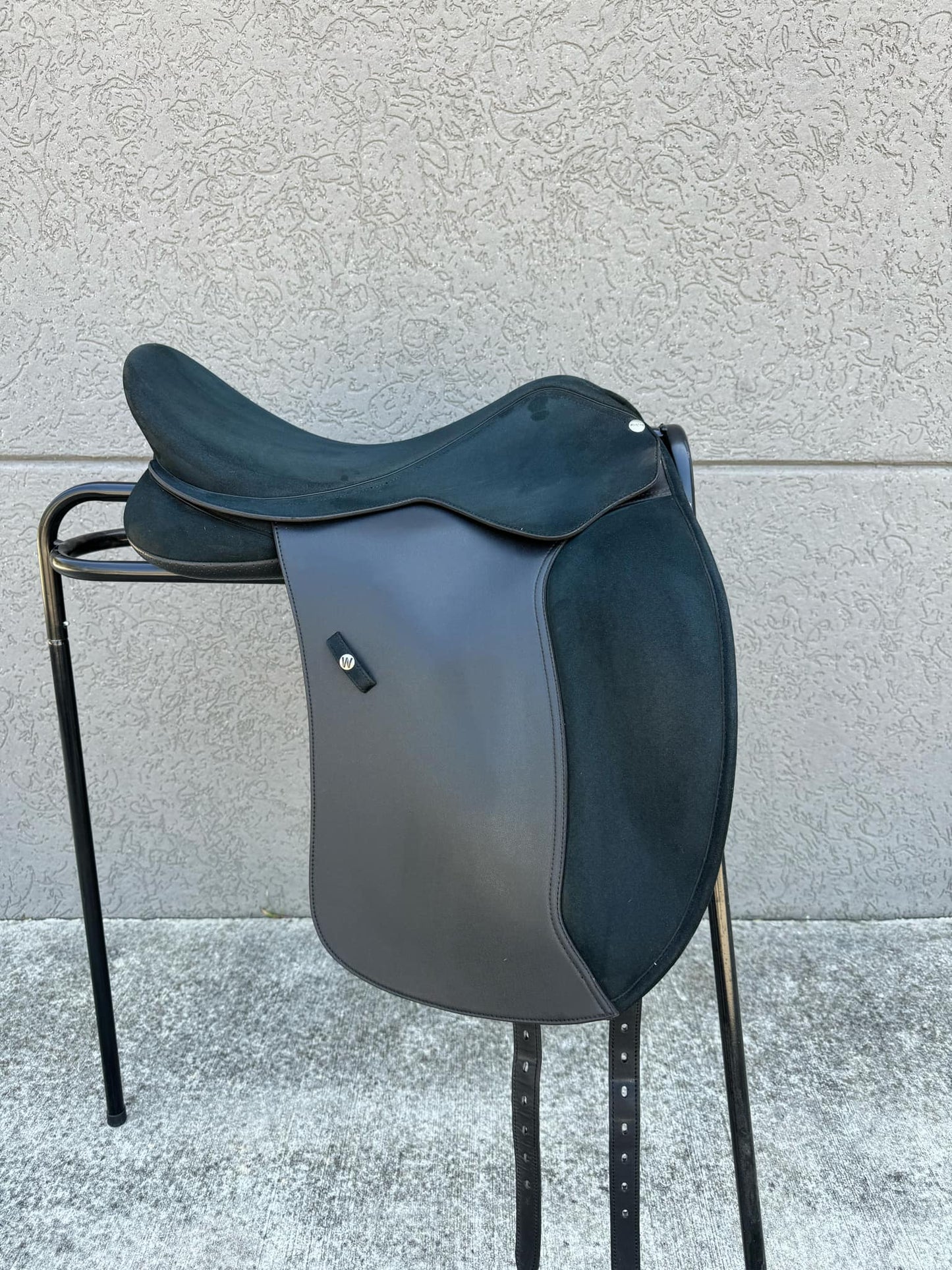 Wintec Pro Dressage Saddle WIDE