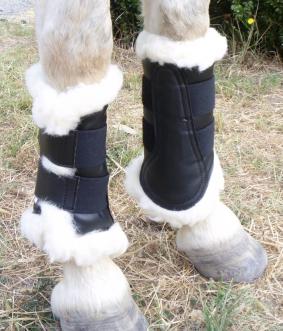Front Boots with Lambs Wool - Wanneroo Stockfeeders