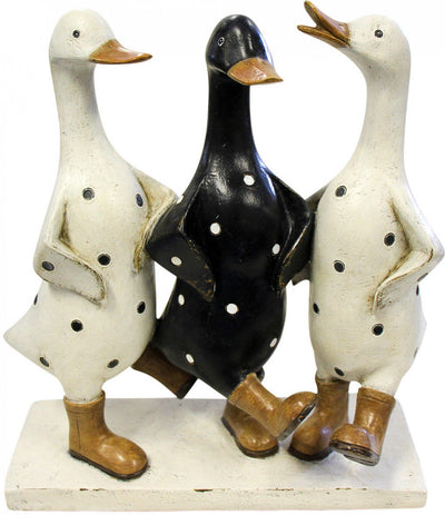 Duck Friends Ornament - Wanneroo Stockfeeders